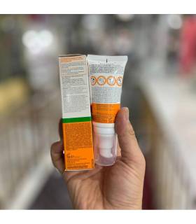 ضد آفتاب لاروش پوزای