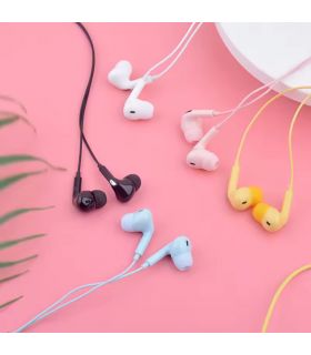 تصویر نمای نزدیک از هندزفری U28، جک 3.5 میلی‌متری، مخصوص موبایل